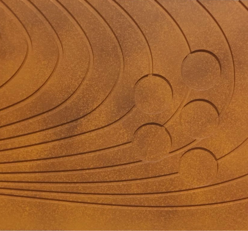 Nuances de rouge et effets de matière pour un projet « out of the box ».